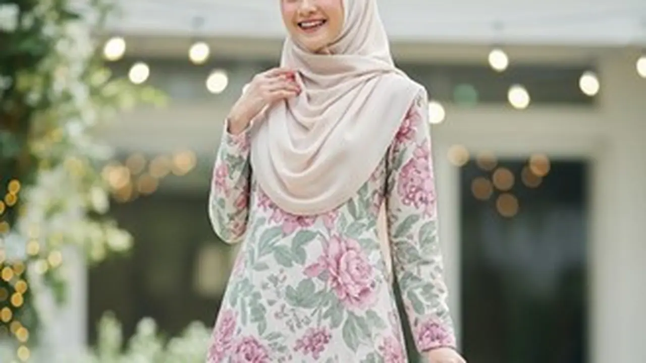 Gamis motif bunga 2025. (Liputan6.com/Gemini.ai)