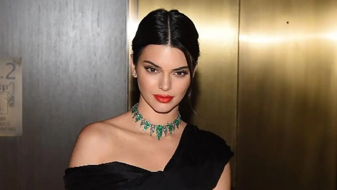 [Bintang] Kendall Jenner