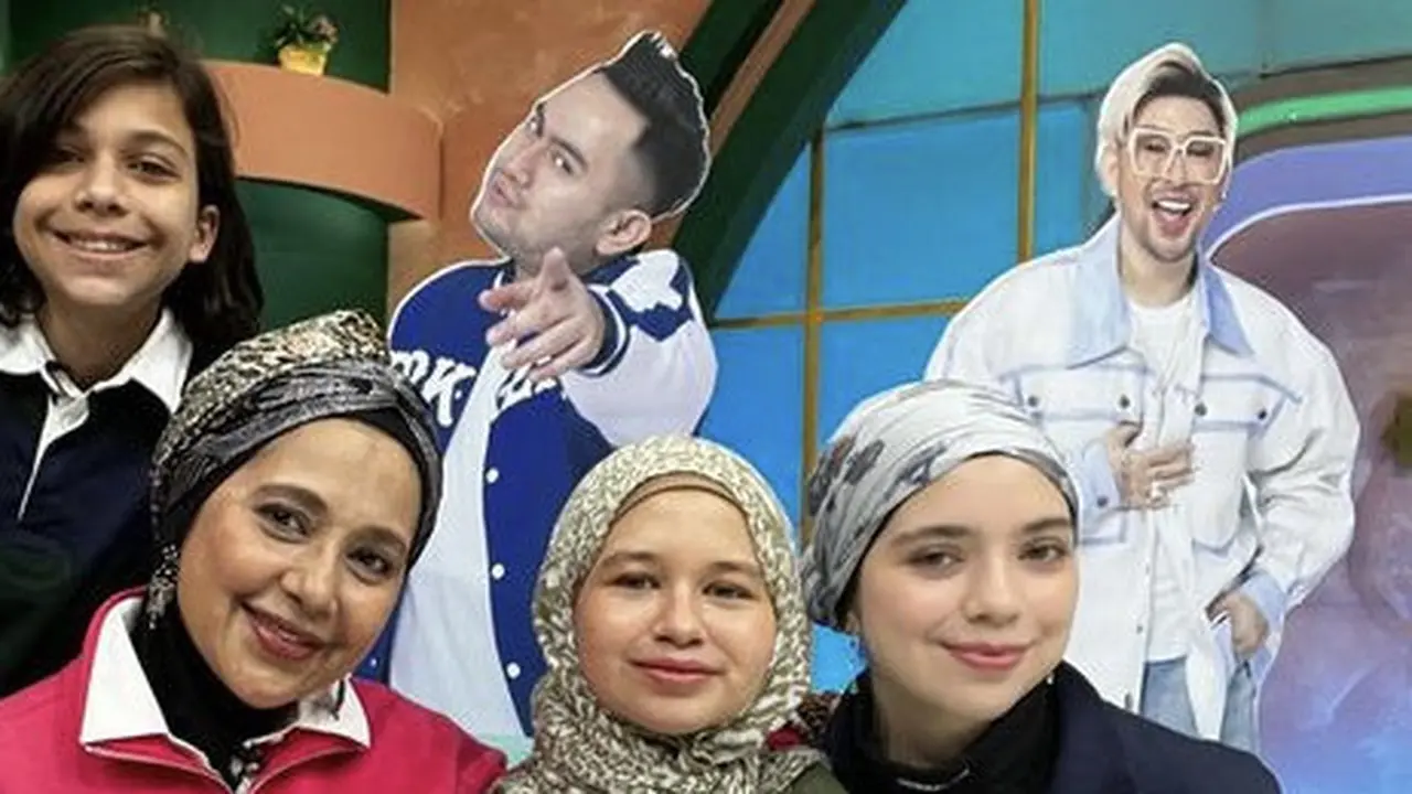 Ayu Azhari dan Kedua Putrinya