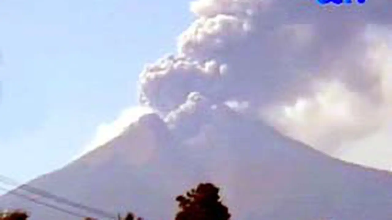 100707aterkini-gunung.jpg