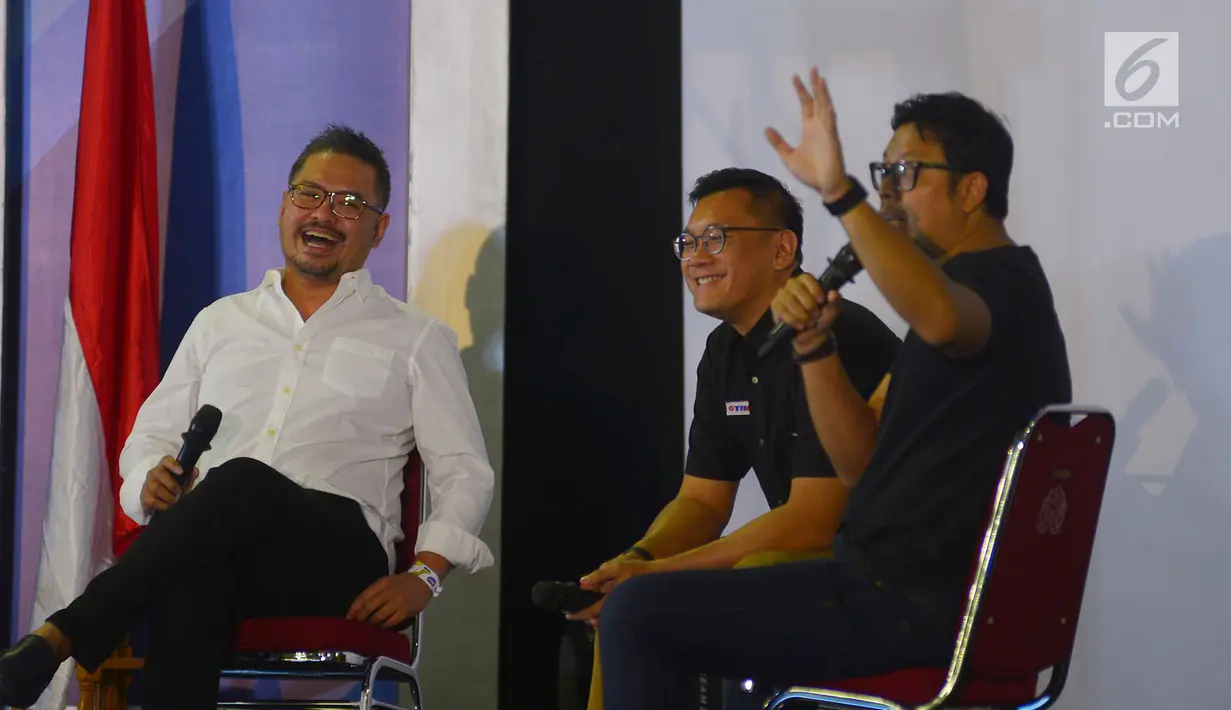 CEO KapanLagi Youniverse (KLY), Steve Christian (kiri) saat menjadi salah satu pengisi materi dalam Youth On Top National Conference  (YOTNC) 2018 di Balai Kartini, Jakarta, Sabtu (25/8). (Merdeka.com/Imam Buhori)