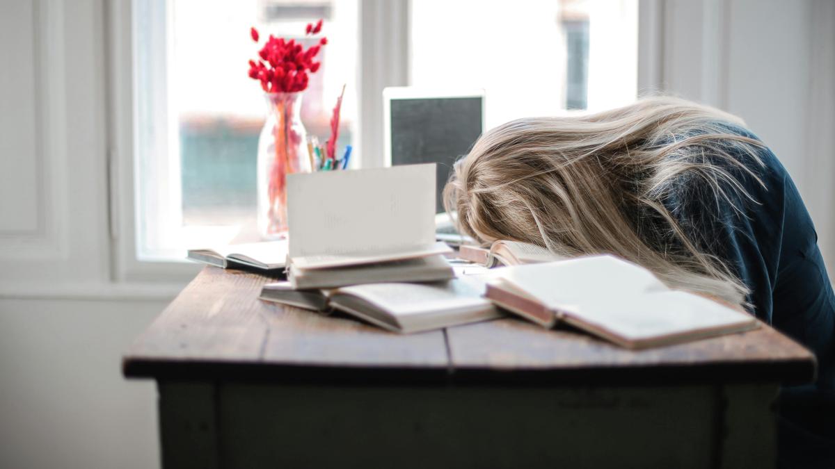 5 Tips Mengatasi Burnout untuk Mahasiswa Semester Akhir
