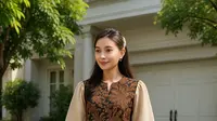 8 Model Batik Tunik Simpel Tapi Mewah untuk Wanita Kantoran yang Sangat Sibuk