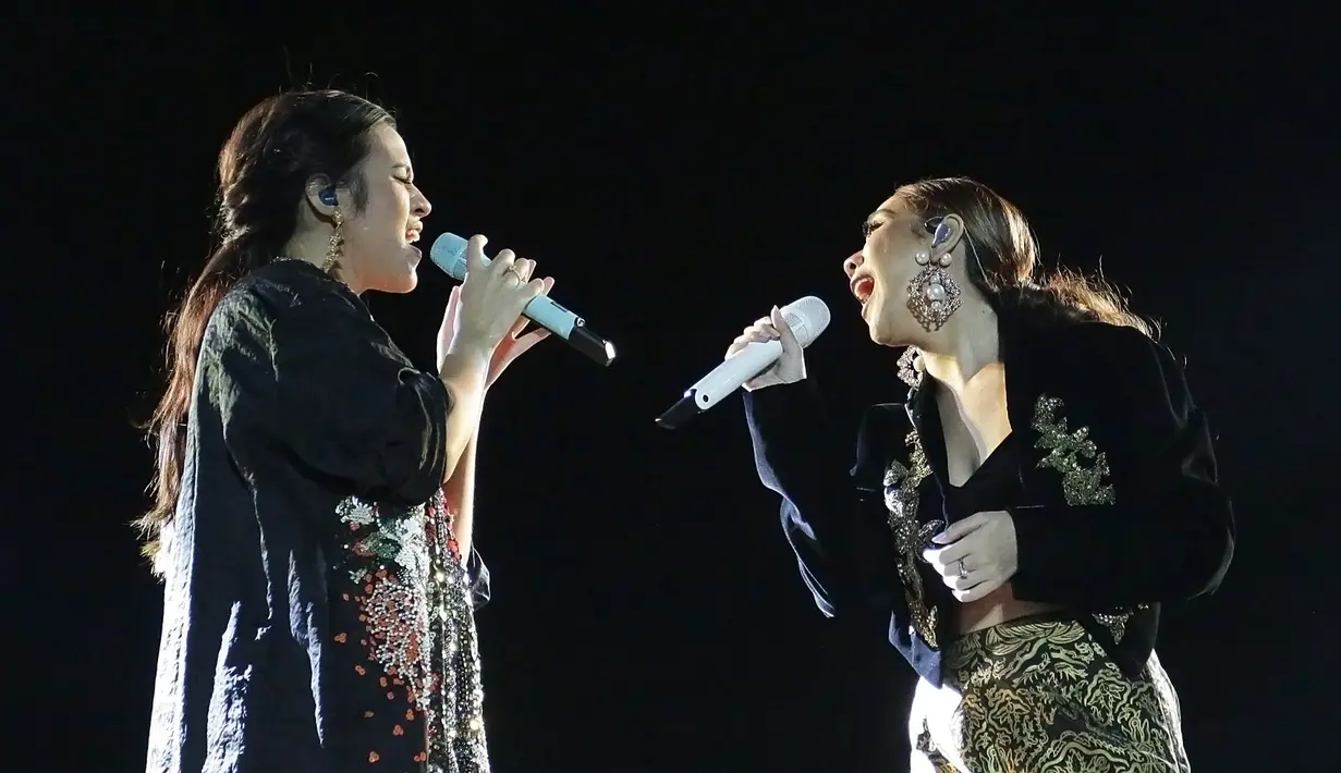 Raisa dan Bunga Citra Lestari. (Bambang E Ros/Fimela.com)