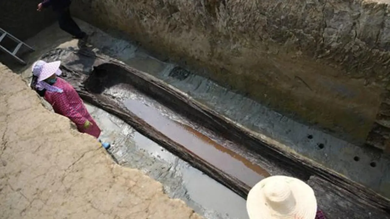 Peti mati kuno di China