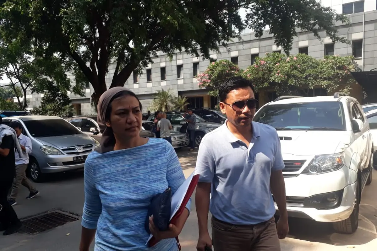 Anak ratna Sarumpaet