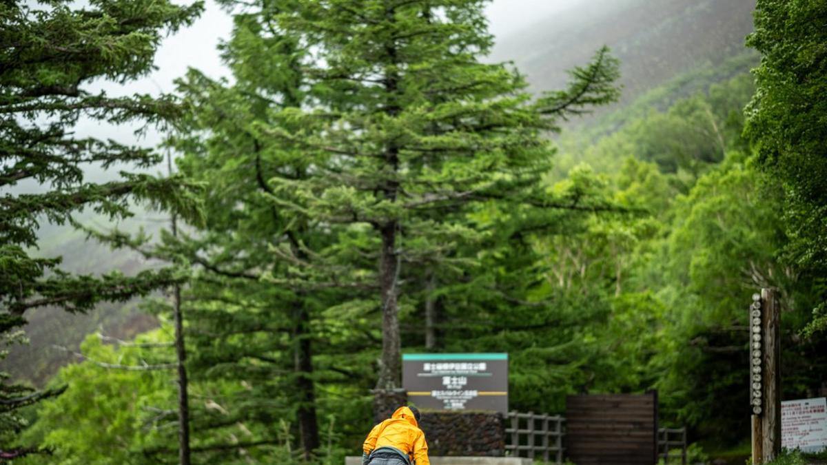 Pendaki Tiongkok Bikin Repot Petugas Gunung Fuji, Diselamatkan 2 Kali pada Minggu yang Sama