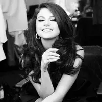 Meskipun telah mengunggah foto dan tulisan yang menuai banyak komentar itu, sampai saat ini belum diketahui kondisi terbaru mengenai hubungan Selena Gomez dan The Weeknd. (Instagram/selenagomez)