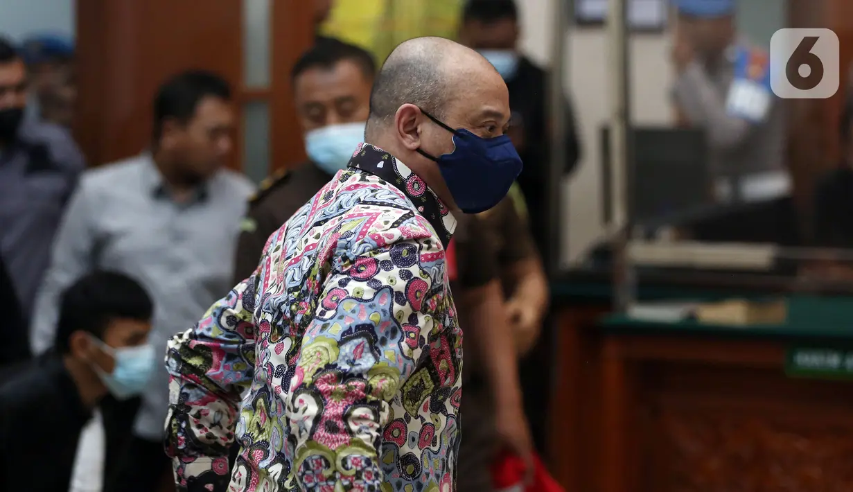 Dalam surat tuntutan, jaksa membeberkan beberapa hal yang memperberat hukuman. Jaksa menerangkan, terdakwa telah menikmati keuntungan dari hasil penjualan narkotika jenis sabu-sabu. (Liputan6.com/Johan Tallo)