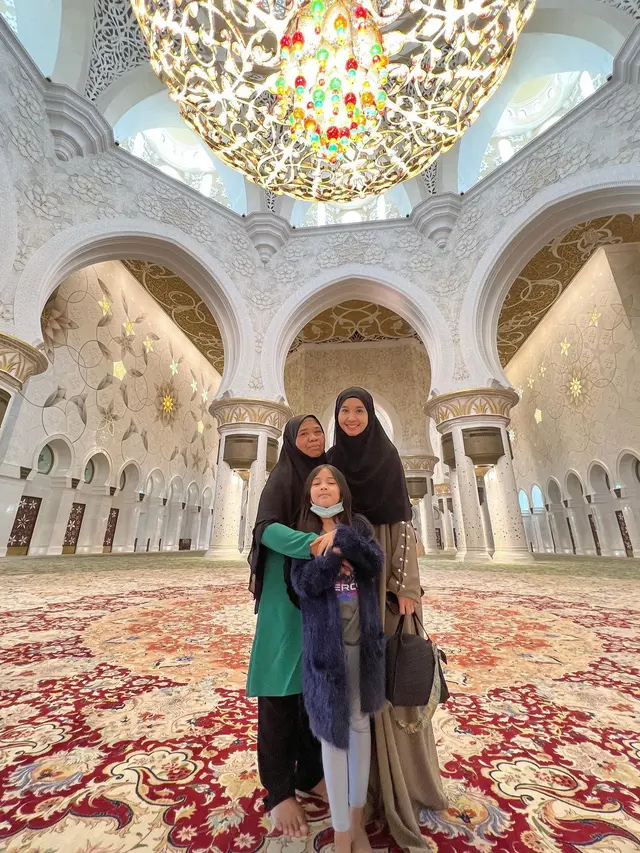 Tampil Menawan, Ini 6 Momen Liburan Laudya Cynthia Bella Ke Abu Dhabi