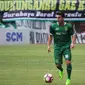 Gelandang Persebaya Surabaya Robertino Pugliara. (Liputan6.com/Dimas Angga P)