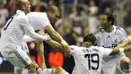 Real Madrid players celebrate their third goal against Athletic Bilbao during their Spanish league football match on March 14, 2009, at San Mames stadium in Bilbao. AFP PHOTO/RAFA RIVAS