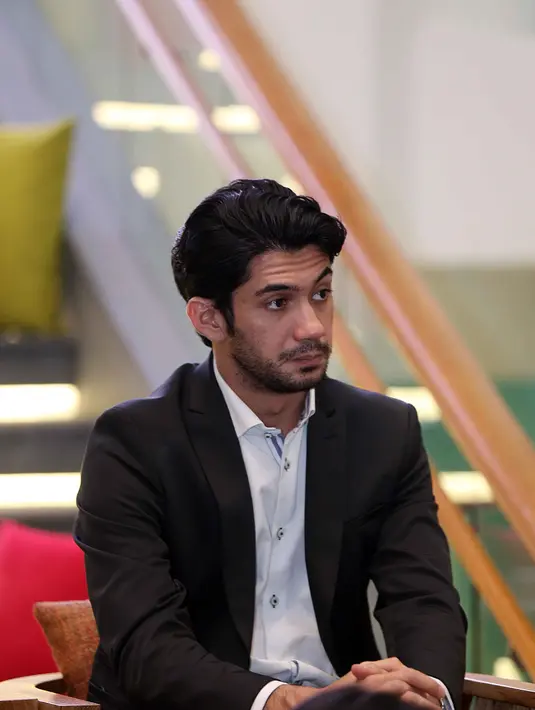 Reza Rahadian masih menganggapnya peluang tersebut adalah salah satu bentuk apresiasi di dunia seni peran. (Nurwahynan/Bintang.com)