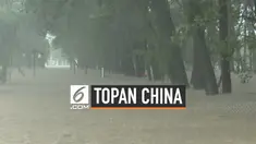 Topan lekima yang menerjang China memakan puluhan korban jiwa dan merusak bangunan dan rumah warga setempat. Sejumlah momen dramatis tertangkap kamera saat bencana terjadi.