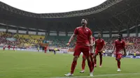 Striker Persija Jakarta, Marko Simic, merayakan gol yang dicetaknya ke gawang 757 Kepri Jaya pada laga Piala Indonesia di Stadion Patriot Bekasi, Jawa Barat, Rabu (23/1). Persija menang 8-2 atas Kepri. (Bola.com/Yoppy Renato)