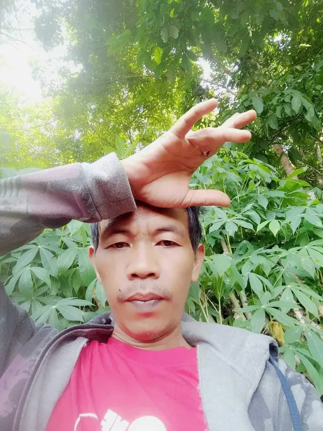 Potret 6 sosok mirip Jokowi yang bikin netizen salah fokus, wajahnya bak pinang dibelah dua