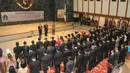 Anggota baru HIPMI Jaya berdoa bersama usai acara pengukuhan di Balai Kota, Jalan Medan Merdeka Selatan, Kamis (9/10/2014) (Liputan6.com/Herman Zakharia)