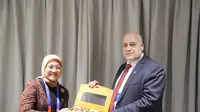 Menteri Ketenagakerjaan, Ida Fauziyah, melakukan pertemuan bilateral dengan Menteri Perburuhan Negara Palestina, Nasri Abu Jaish, membahas sejumlah kerja sama bidang ketenagakerjaan antara Indonesia dan Palestina.
