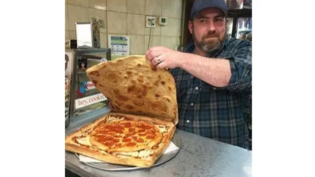 6 Potret Bentuk Pizza Anti Mainstream, Tak Selalu Bundar