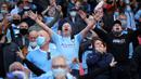 Penonton pun wajib mengikuti protokol kesehatan saat berada di dalam stadion dan tidak melakukan selebrasi antar penonton yang berlebihan. (Foto: AFP/Pool/Carl Recine)