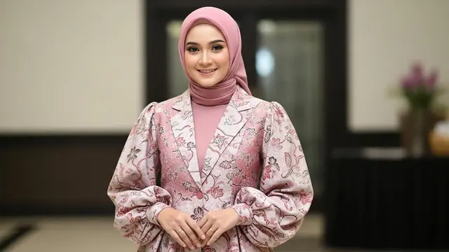 Model Gamis Terbaru Batik Kombinasi Blazer