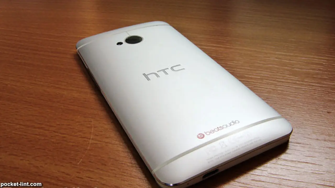 htc-pocket-130711b.jpg