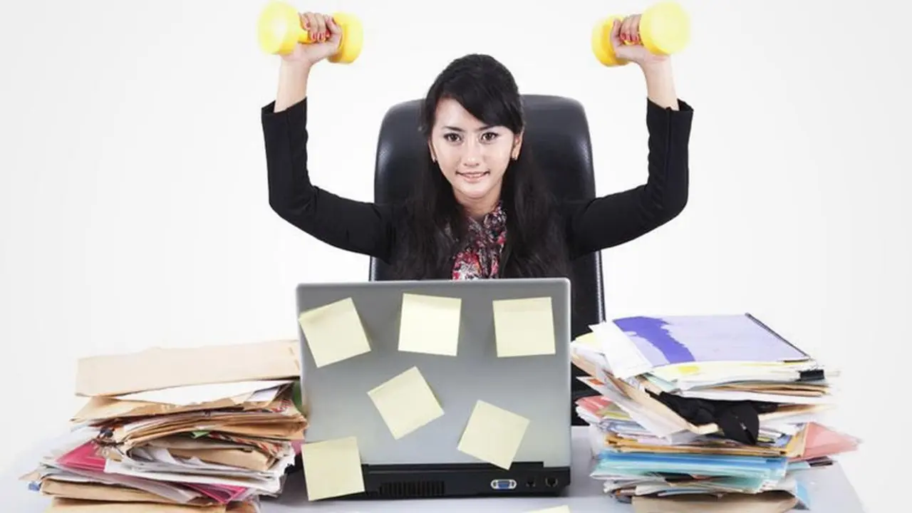 Agar Tetap Bugar, Yuk, Olahraga 5 Menit di Kantor!
