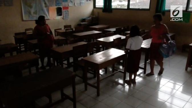 870 Kursi Orang Tua Terbaru