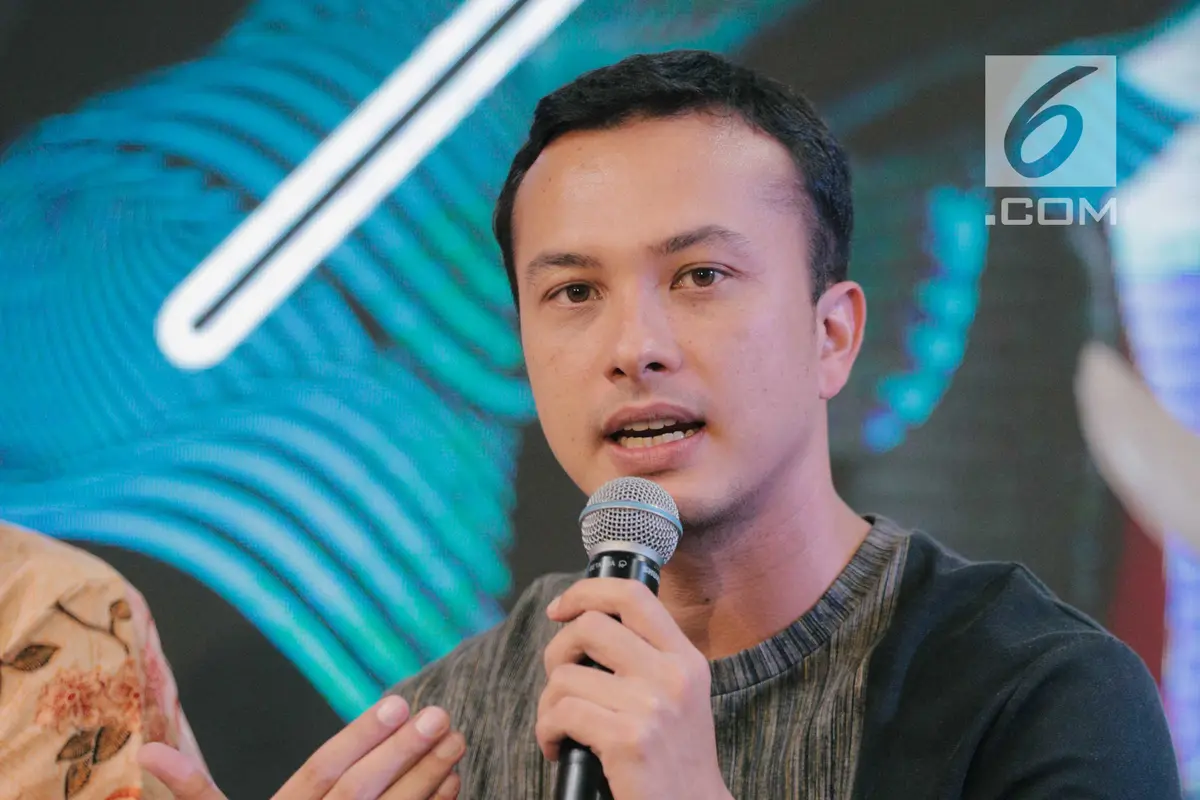 Nicholas Saputra antusias ketika memerankan sosok Aji di film Sayap-Sayap Patah