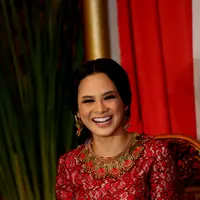 Setelah menikah, kebahagiaan terlihat jelas di mata Andien dan Irfan Wahyudi (Wimbarsana/Bintang.com)