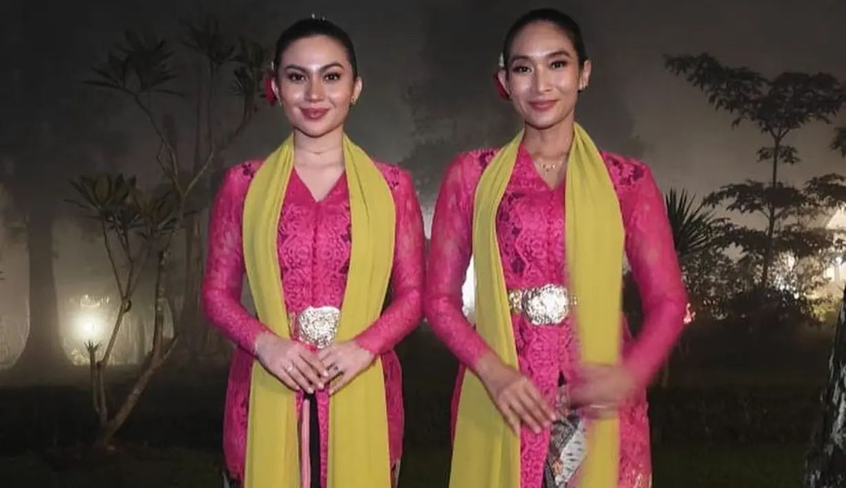 Ariel Tatum dan Happy Salma yang dikenal dalam dunia seni peran, baru-baru ini tampil berbeda. Keduanya menari Jaipong di Sukabumi. [@happysalma]