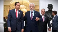 Jokowi saat melakukan pertemuan bilateral dengan Perdana Menteri (PM) Timor-Leste, Xanana Gusmao, di Istana Merdeka, Jakarta. (Foto:  Biro Pers Sekretariat Presiden).
