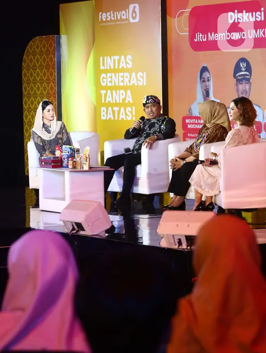 Dalam kesempatan yang sama juga membahas langkah-langkah untuk mengembangkan UMKM agar tidak hanya sukses di pasar lokal, tetapi juga dapat merambah ke pasar global. (Liputan6.com/Angga Yuniar)