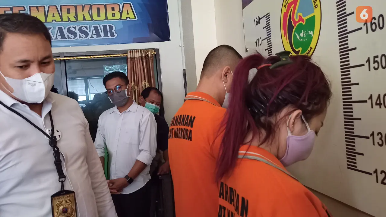 Model majalah dewasa asal Jakarta, Gia ditangkap Polisi karena narkoba (Fauzan/Liputan6.com)