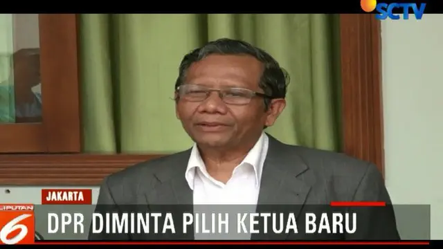 Mahfud MD Minta DPR Segera Nonaktifkan Setya Novanto dari Jabatannya