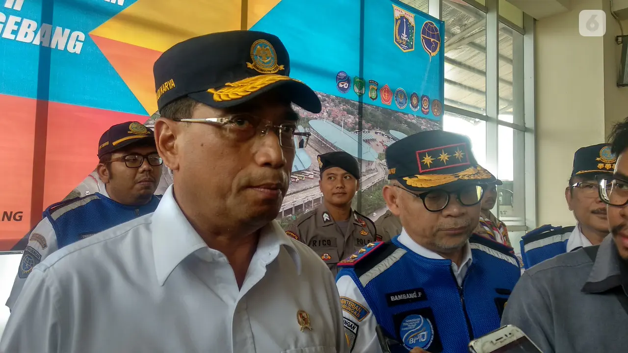Menhub Budi Karya Sumadi periksa kesiapan Terminal Pulogebang