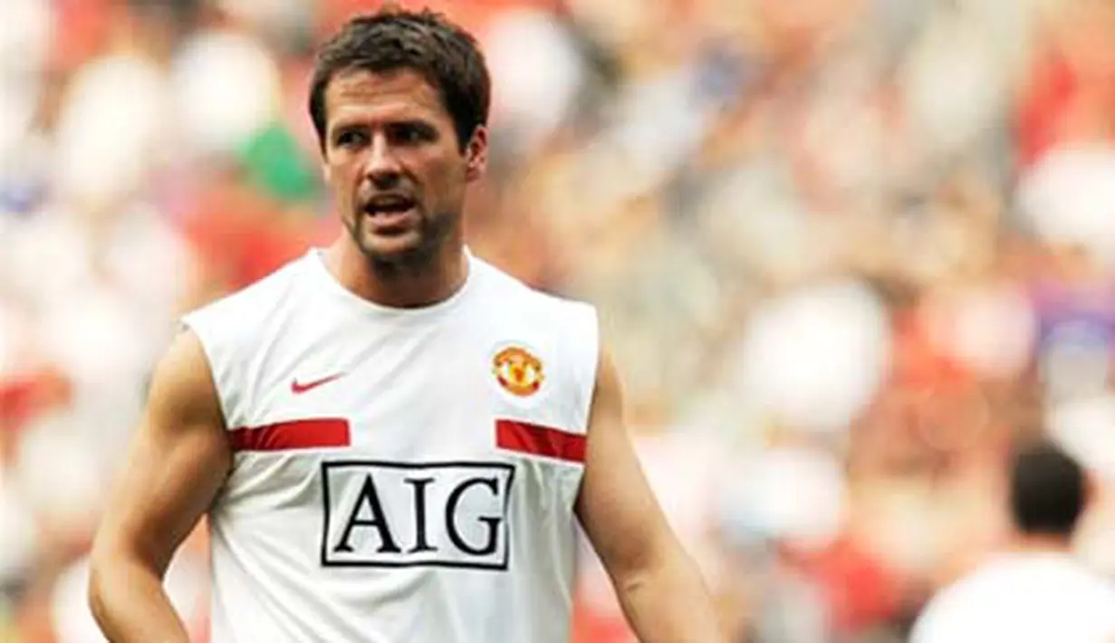 Striker Manchester United, Michael Owen saat berlatih di National Stadium, Kuala Lumpur, Malaysia, 17 Juli 2009. MU berada di Malaysia dalam rangka Tur Asia 2009. AFP PHOTO / Saeed Khan 