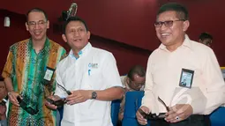 Kepala Divisi Umum PLN Danni Irawan (tengah) bersama Manager Museum Listrik dan Energi Baru PLN Ridho Utomo (kiri) dan Kapusdiklat PLN Okto Rinaldi (kanan) disela-sela peluncuran Wahana Teater 4D PLN, Jakarta, Selasa (24/2). (Liputan6.com/Yoppy Renato)