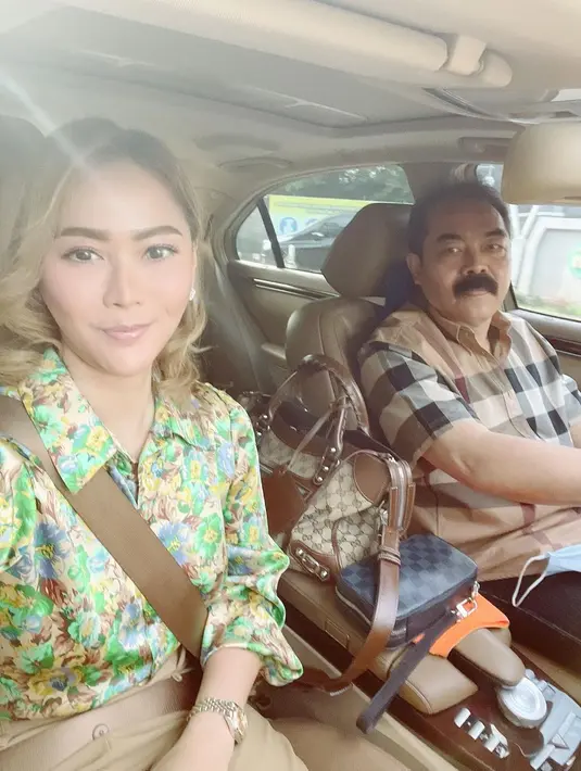 <p>Tak jarang juga Inul Daratista dan Adam Suseno membagikan kebahagiaan mereka di sosial media. (FOTO: instagram.com/inul.d/)</p>