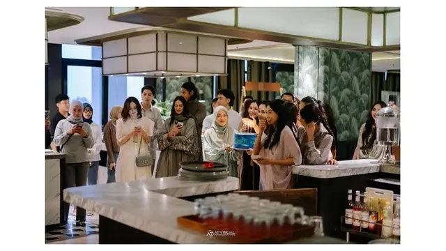 6 Potret Selebriti di Ultah Aaliyah Massaid ke-23, Mahalini hingga Syifa Hadju