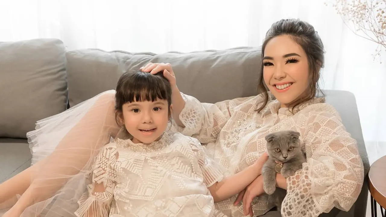 7 Pemotretan Gisella Anastasia dan Gempi, Ada Tamu Rahasia di Balik Layar