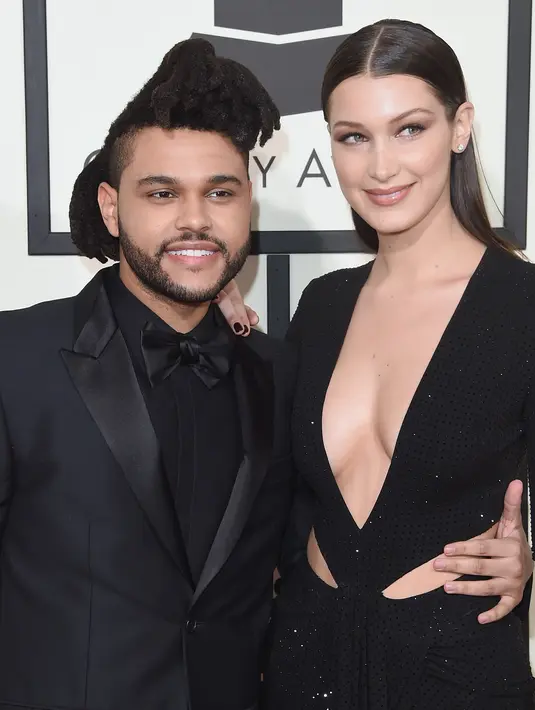 Melansir People (11/11), Seorang sumber menuturkan alasan The Weeknd dan Bella putus, yaitu lantaran kesibukan masing-masing yang harus mereka selesaikan. Terutama The Weeknd harus mempromosikan album barunya. (AFP/Bintang.com)