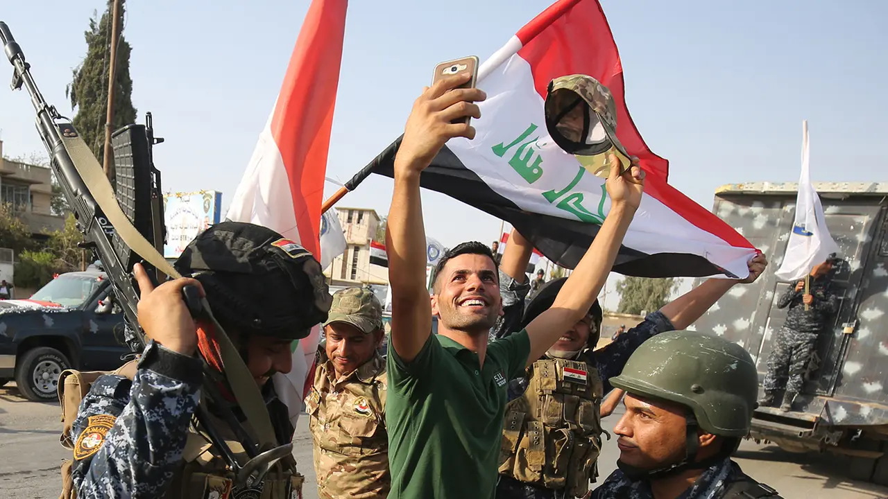 Tentara Irak Rayakan Kemenangan di Mosul