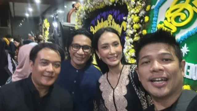 Tujuh Harian Mooryati Soedibyo dihadiri Para Puteri Indonesia