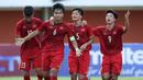 Timnas U-16 Vietnam berhasil melangkah ke partai final AFF U-16 2022 usai menang 2-0 atas Timnas U-16 Thailand dalam laga semifinal di Stadion Maguwoharjo, Sleman, Rabu (10/8/2022) sore WIB. Dua gol kemenangan Vietnam masing-masing dicetak di babak pertama dan babak kedua. (Bola.com/Bagaskara Lazuardi)