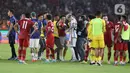 Argentina bermain sabar dan tidak ngotot memperbesar keunggulan. Gol justru hampir dihadiahkan Ernando Ari yang ruangnya ditutup Julian Alvarez. (Liputan6.com/Helmi Fithriansyah)