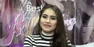 Ayu Ting Ting, Zaskia Gotik dan Julia Perez tergabung dalam grup musik ‘Cecepy’. Mereka bertiga saling mendukung kegiatan satu sama lain. Ayu Ting Ting mengungkapkan project barunya dengan ‘Cecepy’. Seperti apa project baru ‘Cecepy’?
