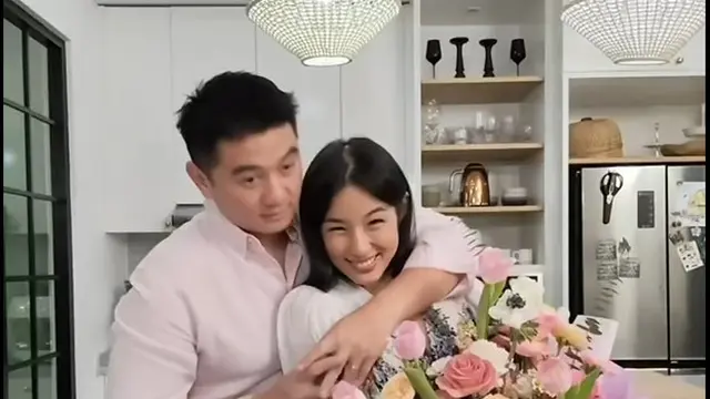Artis Rayakan Valentine 2025