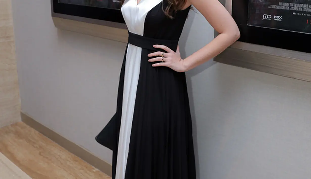 Film honor perdana yang dilakoni dan peran-peran yang tak terbiasa dilakukan selama berkarier itu membuat perempuan kelahiran Bandung 34 tahun itu menjadi trauma. (Deki Prayoga/Bintang.com)