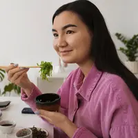 Plant-Forward Diet adalah gaya memasak dan makan yang menekankan pada bahan makanan nabati tanpa sepenuhnya meninggalkan produk hewani. [Dok/freepik.com]